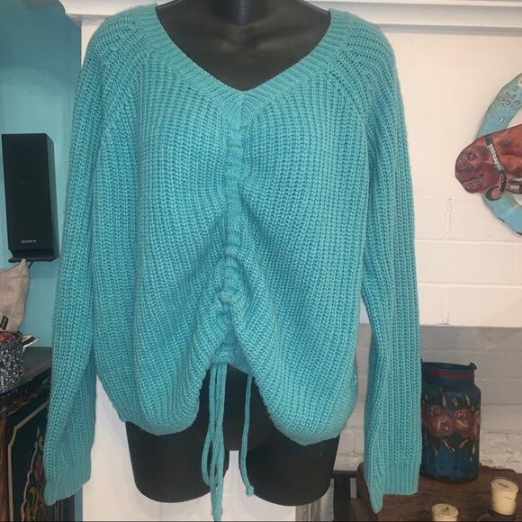 NWOT TIFFANY BLUE SWEATER WITH RUCHING - ADJUSTABLE LENGTH S OVERSIZED - Picture 8 of 10